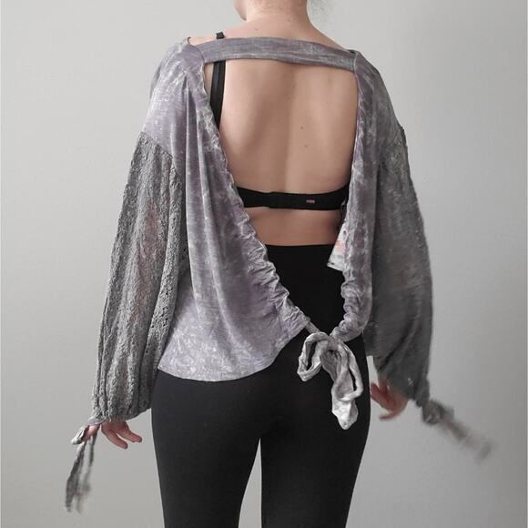 NWT Gimmicks Open Back Blouse - Picture 3 of 10